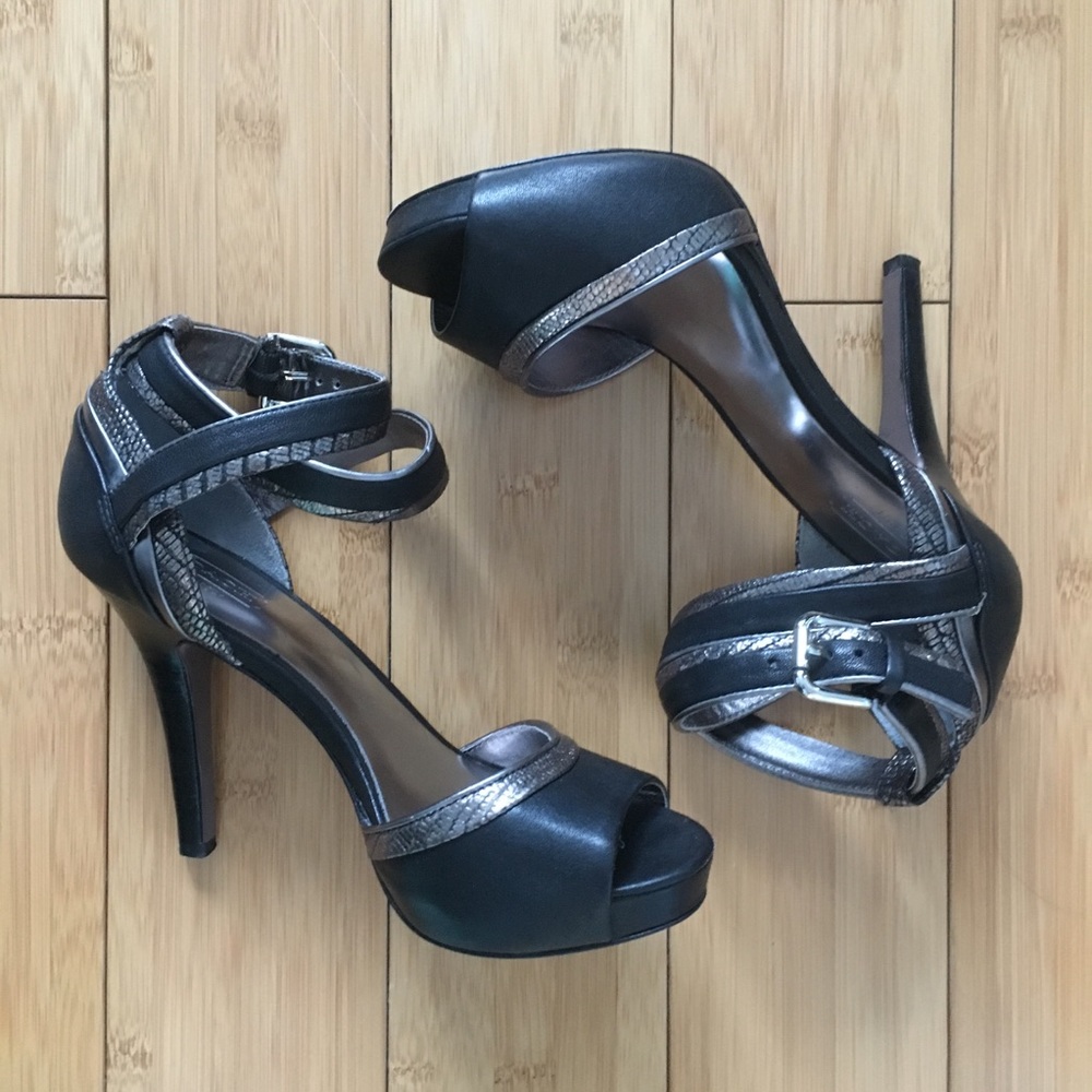 🚫SOLD🚫 Authentic Coach heels